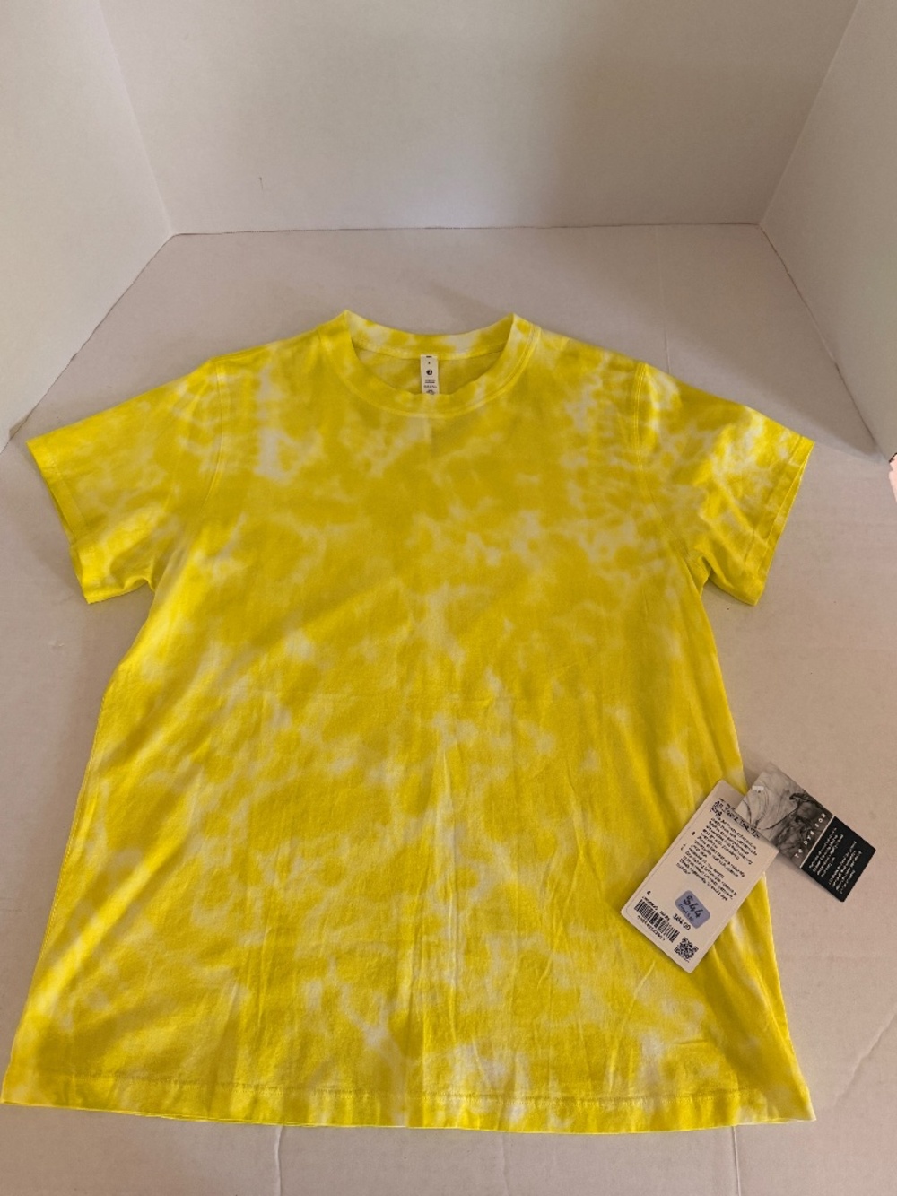 NWT Lululemon All Yours Tee * Tie Dye Marmoleado Tie Dye Highlight Yellow Size 4
